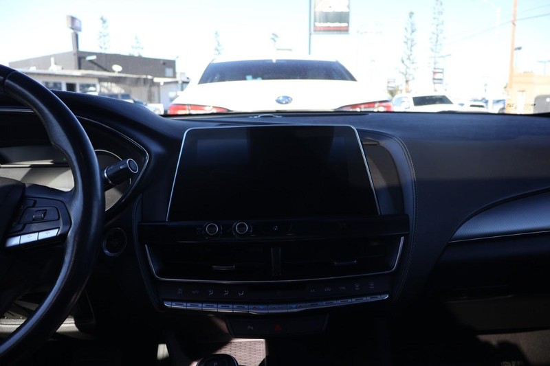 Cadillac CT5 Vehicle Full-screen Gallery Image 30