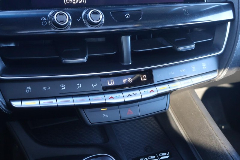 Cadillac CT5 Vehicle Full-screen Gallery Image 33