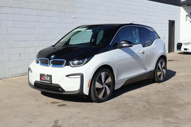 BMW i3 Vehicle Full-screen Gallery Image 11