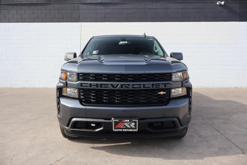 Chevrolet Silverado 1500 LTD Vehicle Full-screen Gallery Image 03