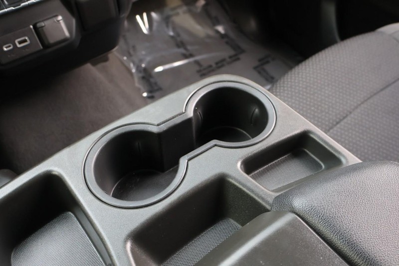 Chevrolet Silverado 1500 LTD Vehicle Full-screen Gallery Image 34