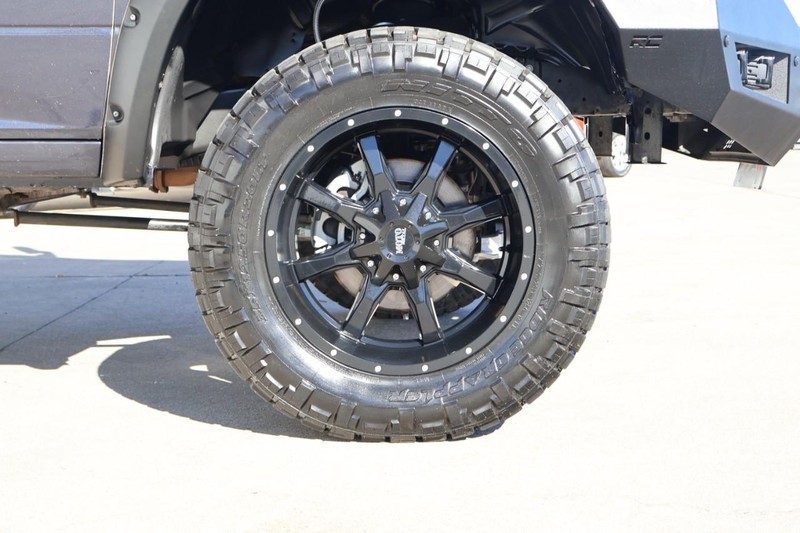 Ram 1500 Classic Vehicle Full-screen Gallery Image 17