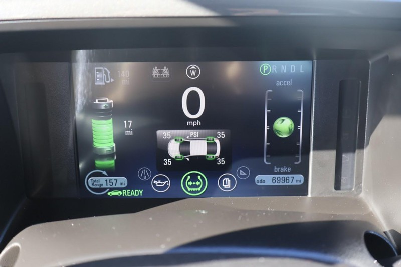 Chevrolet Volt Vehicle Full-screen Gallery Image 21