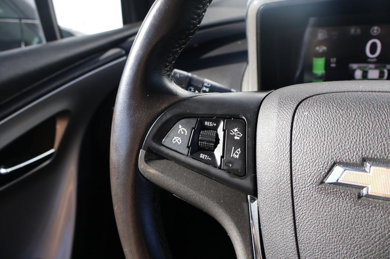 Chevrolet Volt Vehicle Full-screen Gallery Image 23