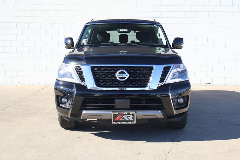Nissan Armada Vehicle Full-screen Gallery Image 02
