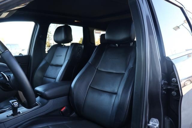 Jeep Grand Cherokee Vehicle Full-screen Gallery Image 16