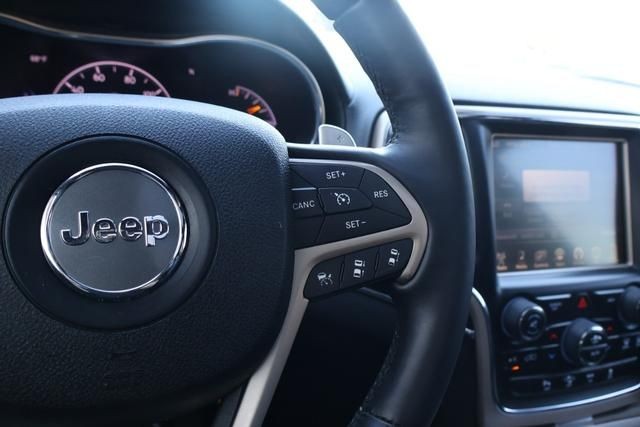 Jeep Grand Cherokee Vehicle Full-screen Gallery Image 38