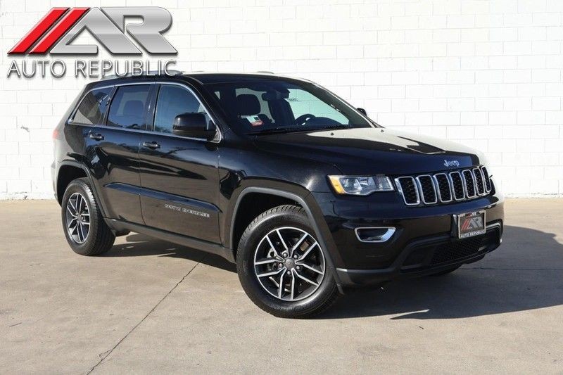 Jeep Grand Cherokee Vehicle Full-screen Gallery Image 01
