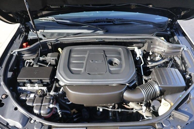 Jeep Grand Cherokee Vehicle Full-screen Gallery Image 12