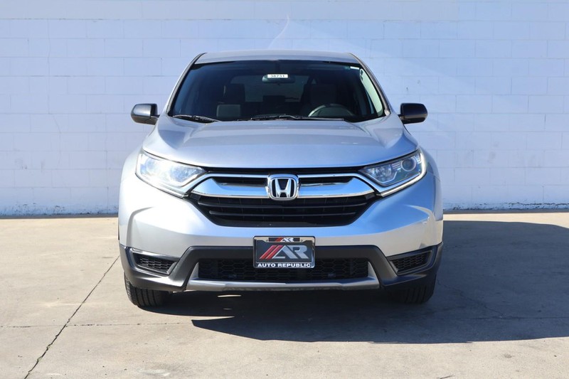 Honda CR-V Vehicle Full-screen Gallery Image 02