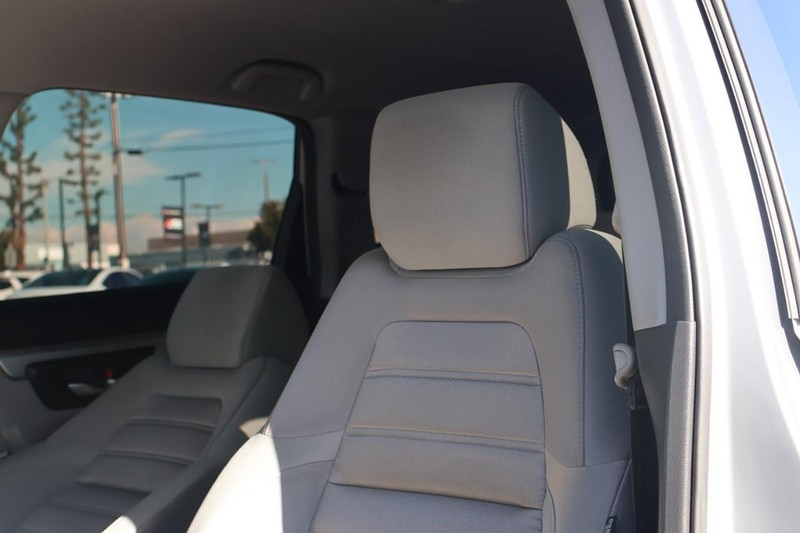 Honda CR-V Vehicle Full-screen Gallery Image 18