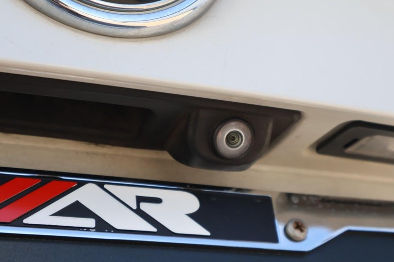 BMW X5 Vehicle Full-screen Gallery Image 08