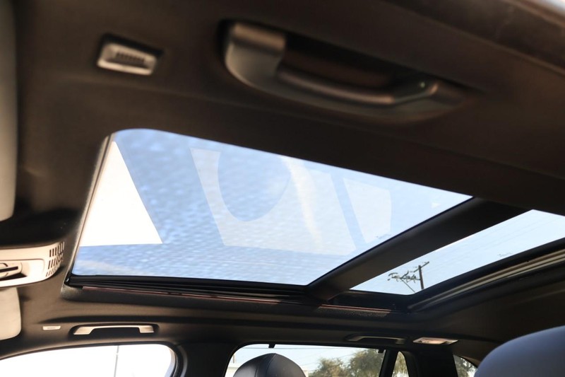 BMW X5 Vehicle Full-screen Gallery Image 43