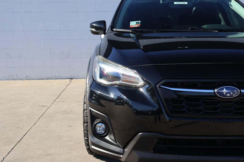 Subaru Crosstrek Vehicle Full-screen Gallery Image 03