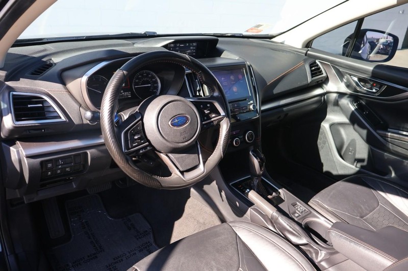 Subaru Crosstrek Vehicle Full-screen Gallery Image 16