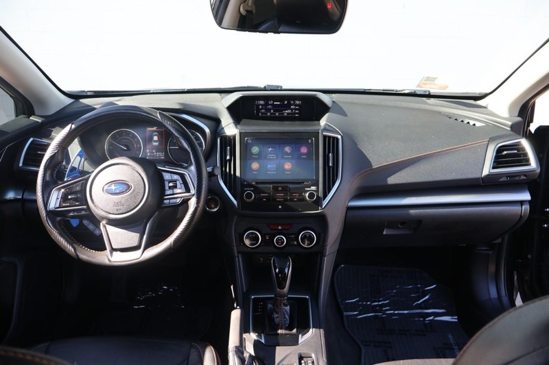 Subaru Crosstrek Vehicle Full-screen Gallery Image 22