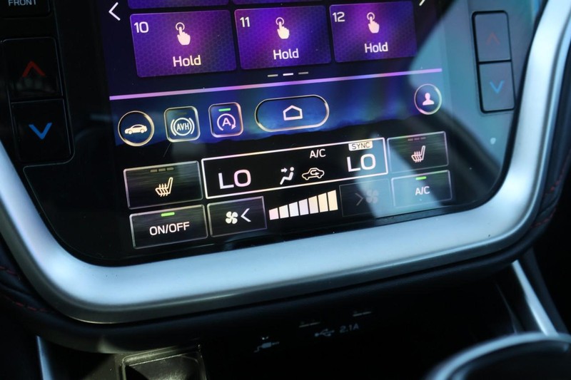 Subaru Legacy Vehicle Full-screen Gallery Image 32