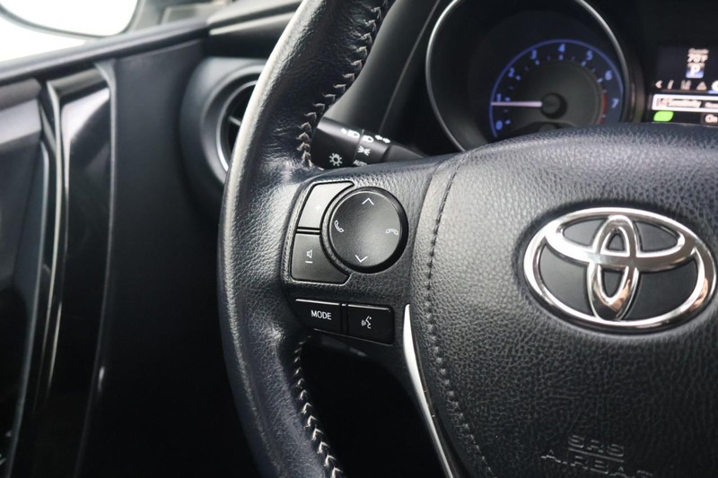 Toyota Corolla iM Vehicle Full-screen Gallery Image 25