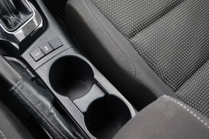 Toyota Corolla iM Vehicle Full-screen Gallery Image 32