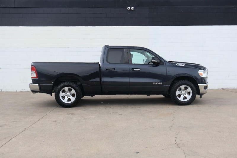 Ram 1500 Vehicle Full-screen Gallery Image 04