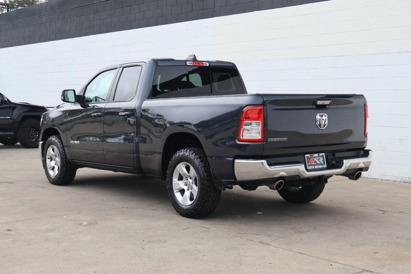 Ram 1500 Vehicle Full-screen Gallery Image 09
