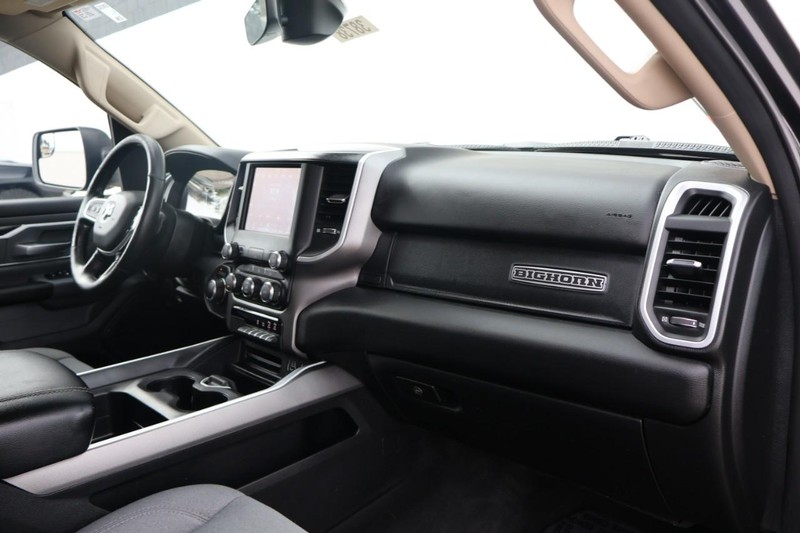 Ram 1500 Vehicle Full-screen Gallery Image 20