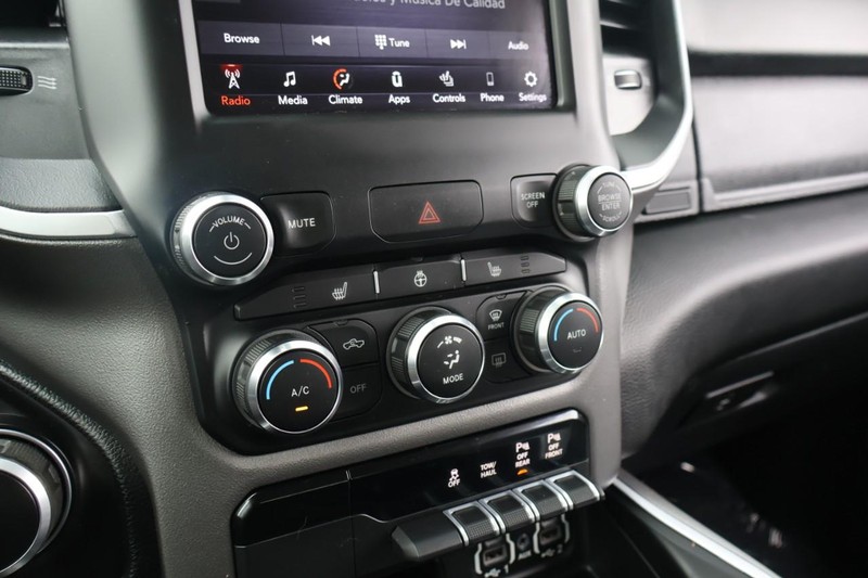 Ram 1500 Vehicle Full-screen Gallery Image 33