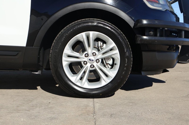 Ford Police Interceptor Utility Vehicle Full-screen Gallery Image 11