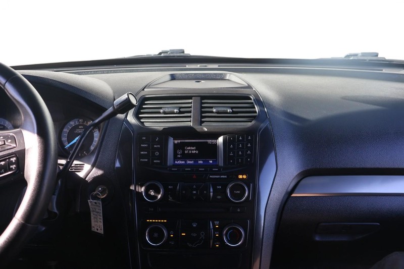 Ford Police Interceptor Utility Vehicle Full-screen Gallery Image 25