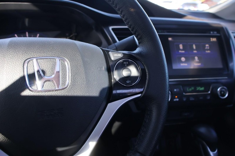 Honda Civic Sedan Vehicle Full-screen Gallery Image 29