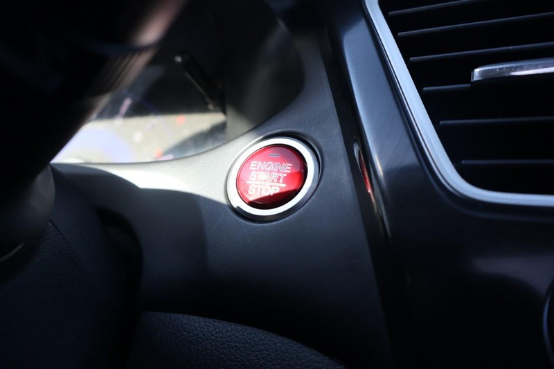 Honda Civic Sedan Vehicle Full-screen Gallery Image 30