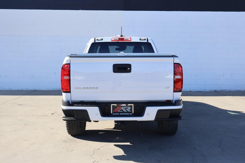 Chevrolet Colorado Vehicle Full-screen Gallery Image 07