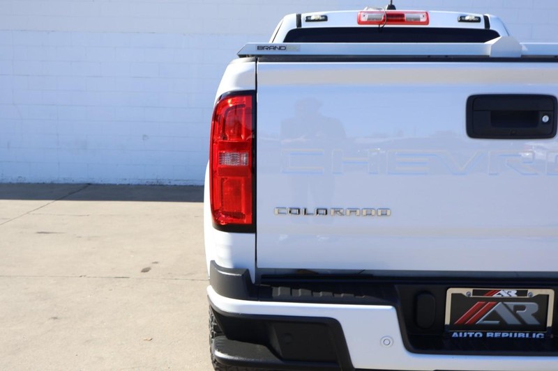 Chevrolet Colorado Vehicle Full-screen Gallery Image 08