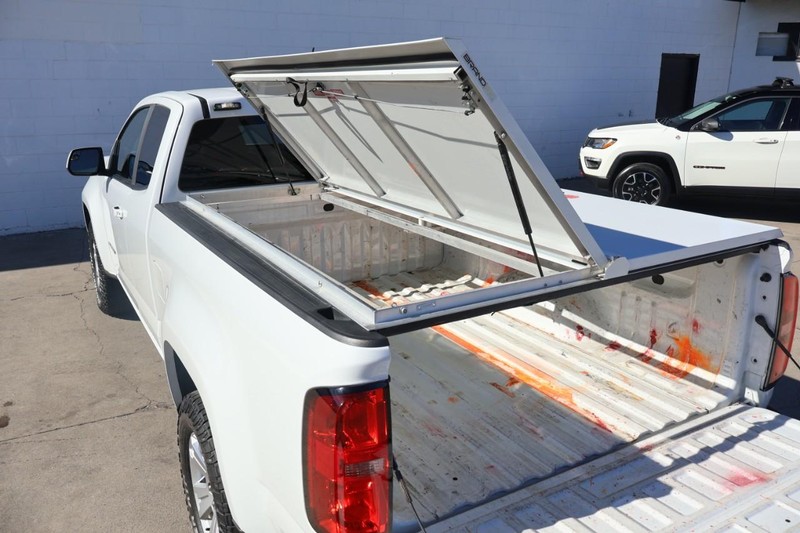 Chevrolet Colorado Vehicle Full-screen Gallery Image 11