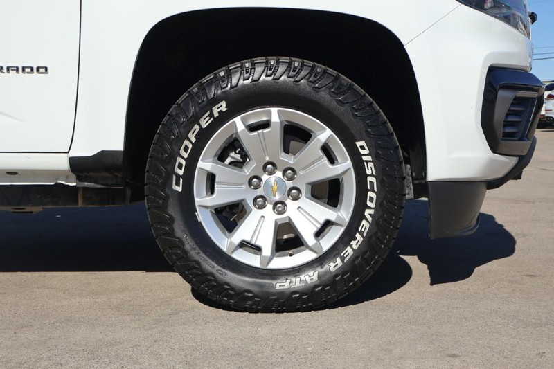 Chevrolet Colorado Vehicle Full-screen Gallery Image 17