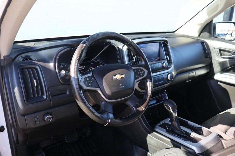 Chevrolet Colorado Vehicle Full-screen Gallery Image 20