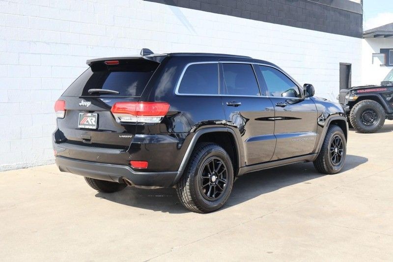 Jeep Grand Cherokee Vehicle Full-screen Gallery Image 05