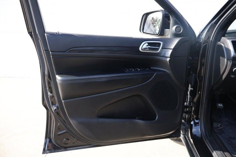 Jeep Grand Cherokee Vehicle Full-screen Gallery Image 14