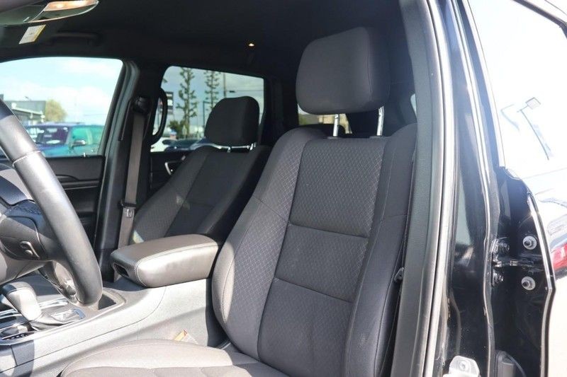 Jeep Grand Cherokee Vehicle Full-screen Gallery Image 17