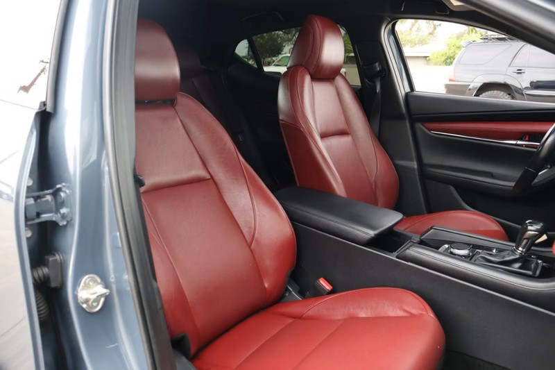 Mazda Mazda3 Hatchback Vehicle Full-screen Gallery Image 22