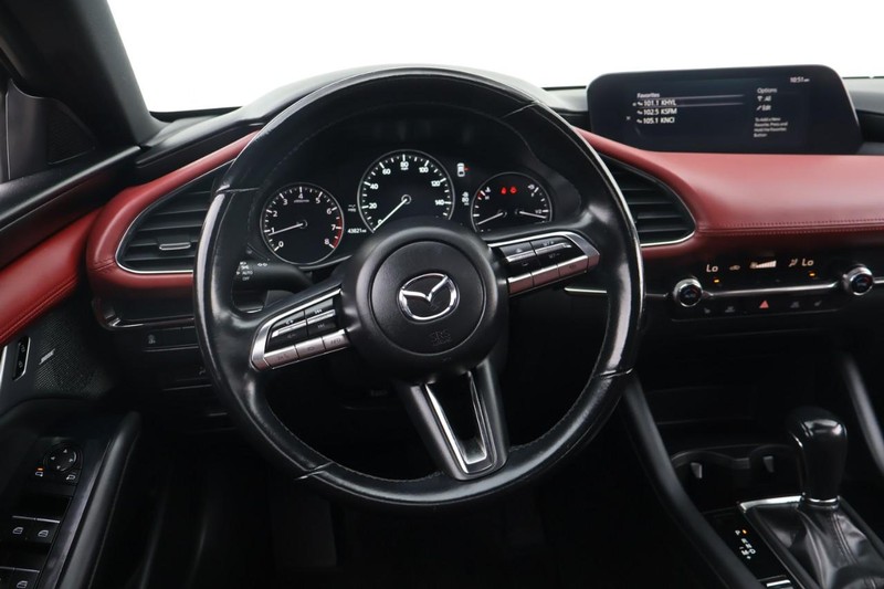 Mazda Mazda3 Hatchback Vehicle Full-screen Gallery Image 26