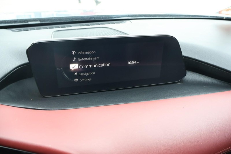 Mazda Mazda3 Hatchback Vehicle Full-screen Gallery Image 31