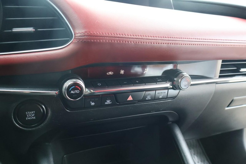 Mazda Mazda3 Hatchback Vehicle Full-screen Gallery Image 33