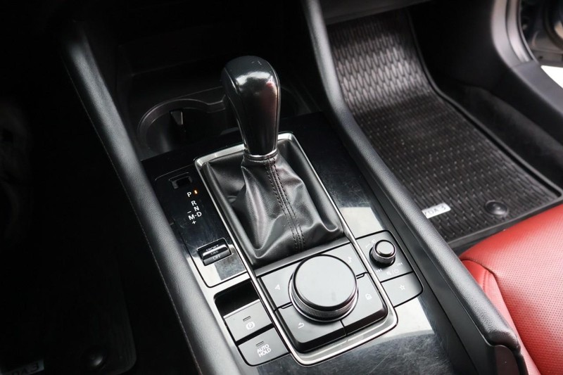 Mazda Mazda3 Hatchback Vehicle Full-screen Gallery Image 34