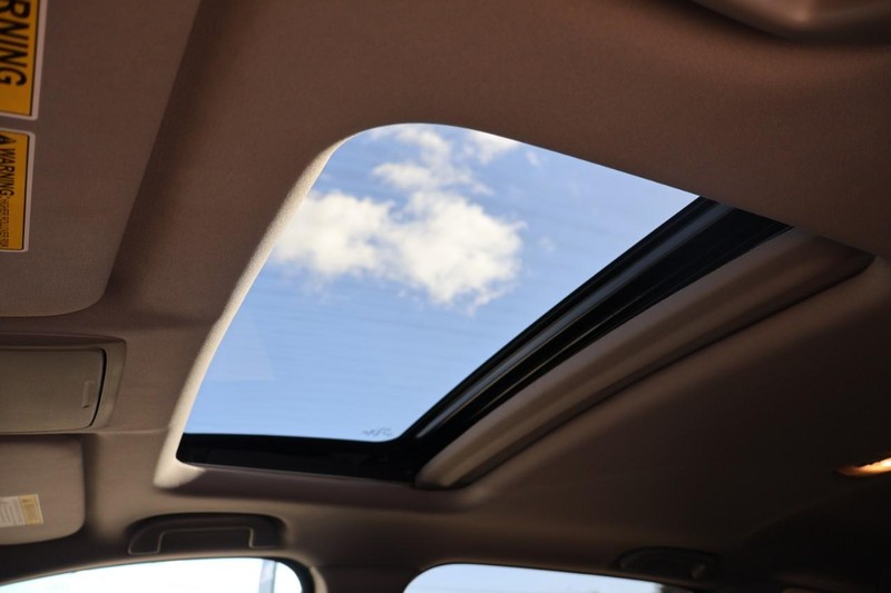 Honda CR-V Vehicle Full-screen Gallery Image 35