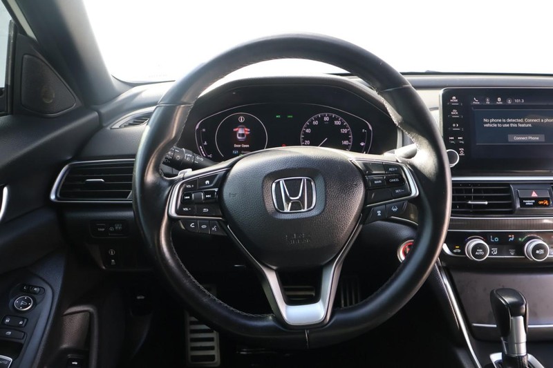 Honda Accord Sedan Vehicle Full-screen Gallery Image 25