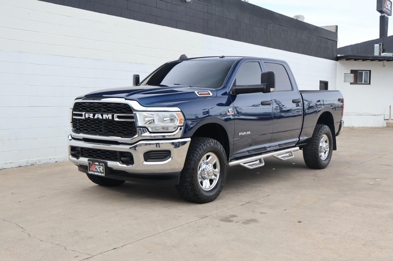 Ram 2500 Vehicle Full-screen Gallery Image 11