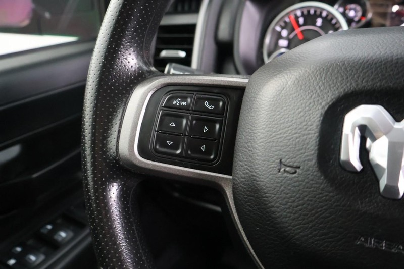 Ram 2500 Vehicle Full-screen Gallery Image 27