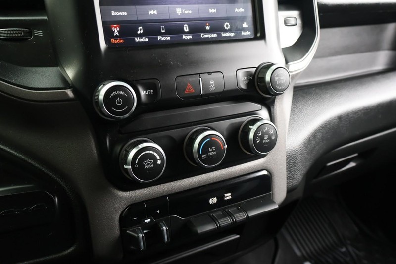 Ram 2500 Vehicle Full-screen Gallery Image 33
