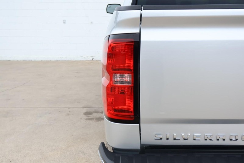 Chevrolet Silverado 1500 Vehicle Full-screen Gallery Image 07